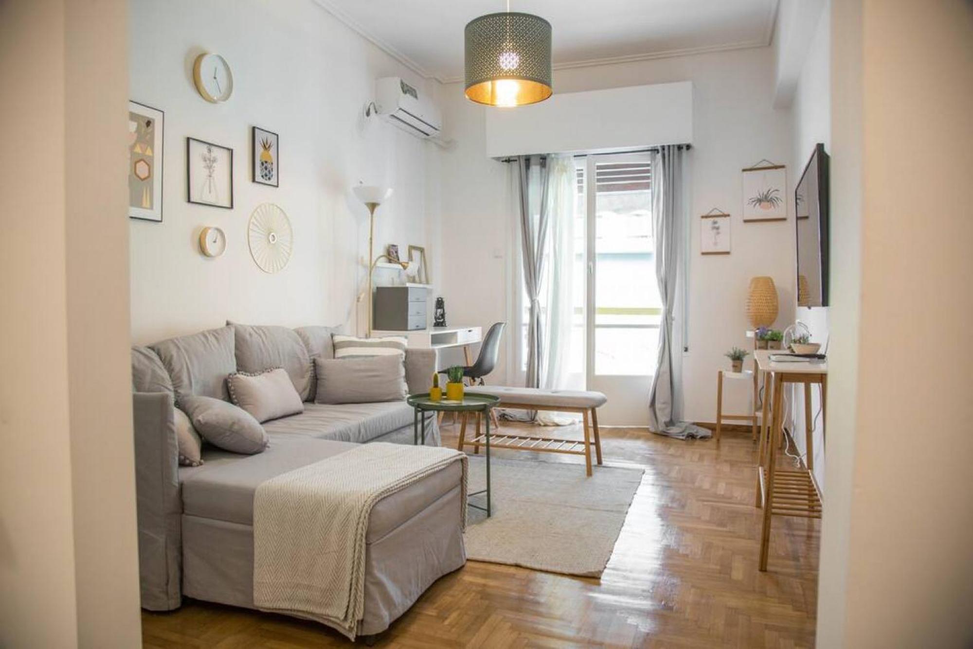 Convenient Bright Flat - 50m From Metro Διαμέρισμα