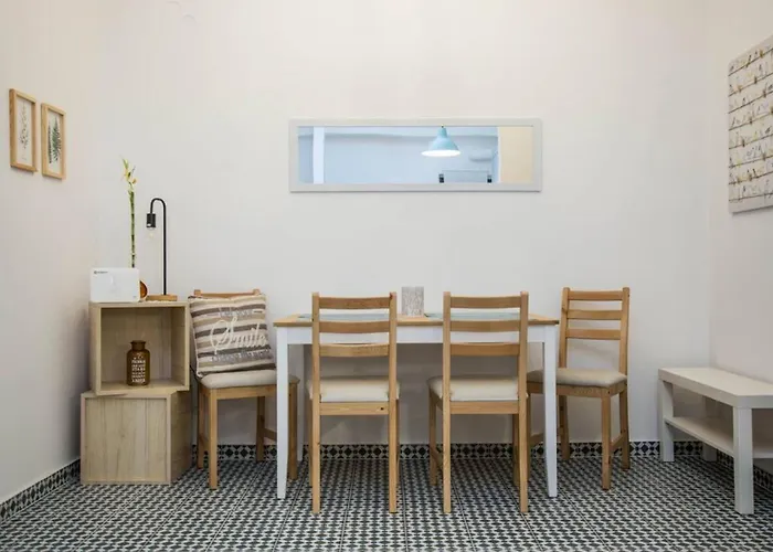 Convenient Bright Flat - 50M From Metro
